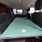 lit suspendu pour adulte dans un van Ford Custom