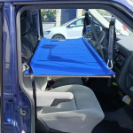 lit enfant 140 cm de longueur avec 1 filets de 30 cm de hauteur dans un VW T4